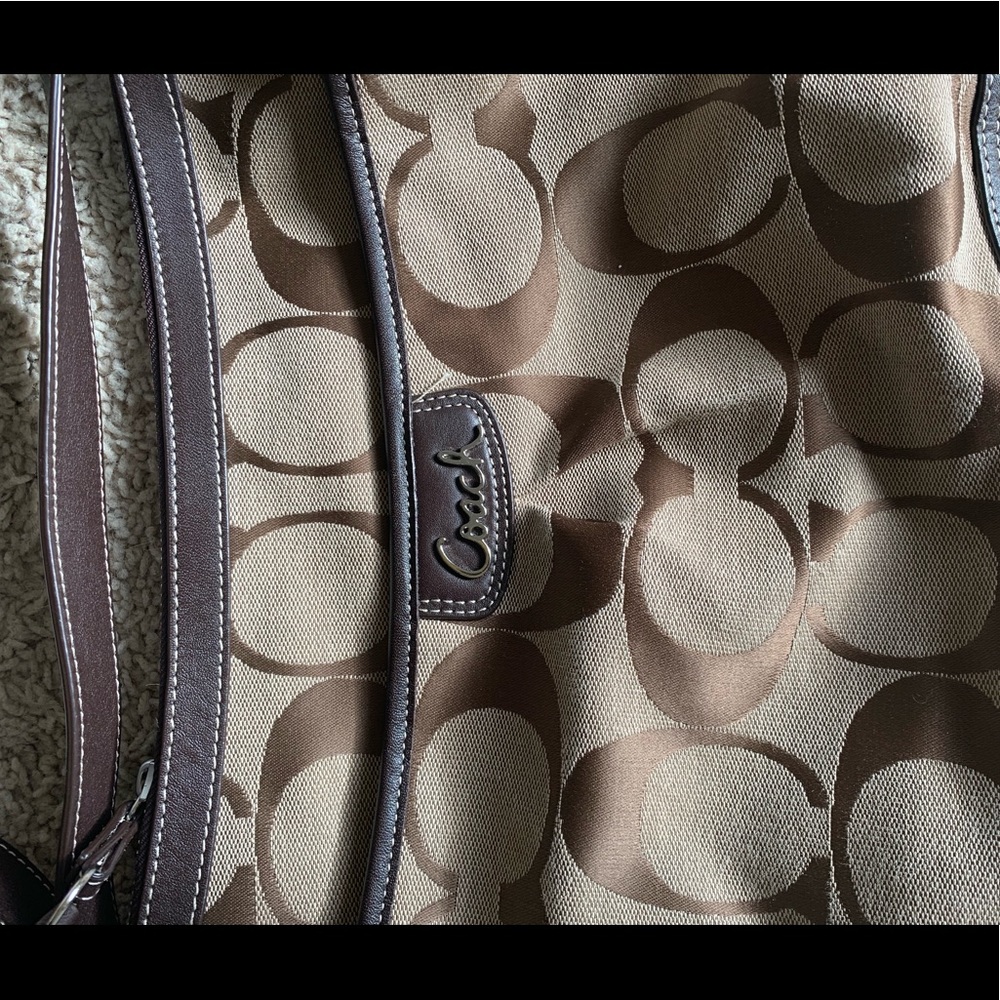 Coach purse - Picture 2 of 8